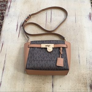 Michael Kors Hamilton Messenger Crossbody
